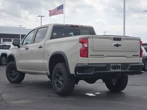 New 2026 Chevrolet Silverado 1500 ZR2 w/ Dark Appearance Package AWD/4WD image 22