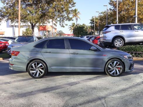 Used 2019 Volkswagen Jetta GLI FWD image 16