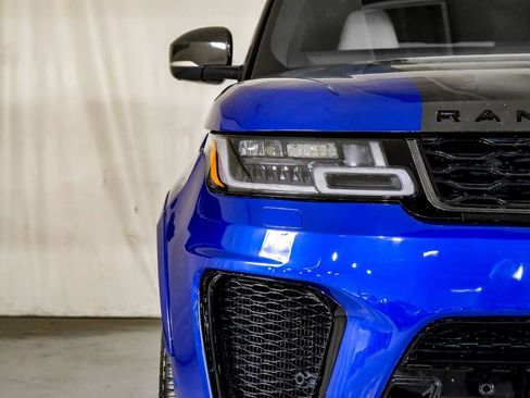 Used 2022 Land Rover Range Rover Sport SVR Carbon Edition image 38