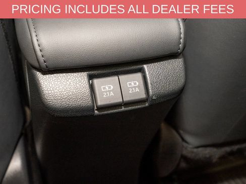 Used 2021 Toyota Prius Prime XLE FWD image 7