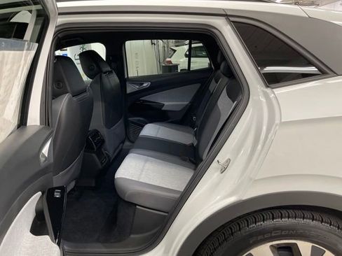 Used 2023 Volkswagen ID.4 Pro RWD image 8