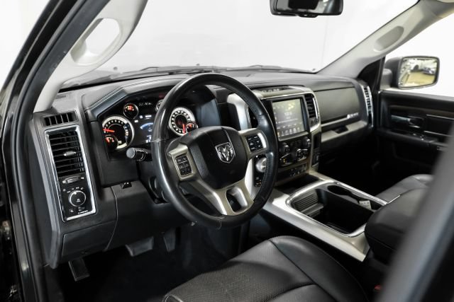 Used 2017 RAM 1500 Laramie w/ Convenience Group AWD/4WD image 4
