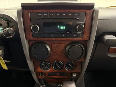 Used 2009 Jeep Wrangler X image 19