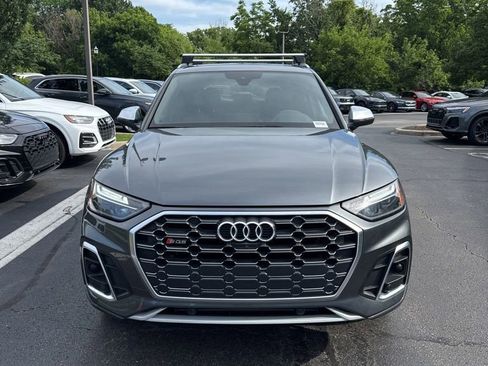 Used 2023 Audi SQ5 Prestige w/ Prestige Package AWD/4WD image 2