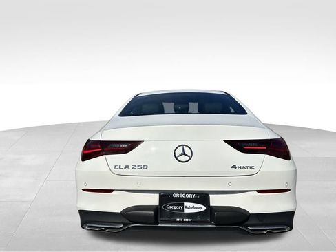 Used 2025 Mercedes-Benz CLA 250 4MATIC image 8