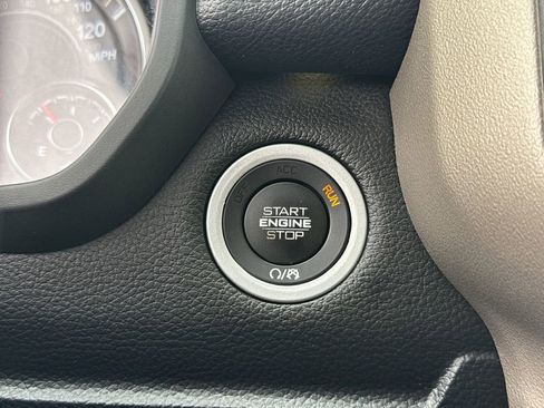 Used 2020 RAM 1500 Laramie image 19