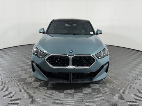 Used 2025 BMW X2 xDrive28i AWD/4WD image 6