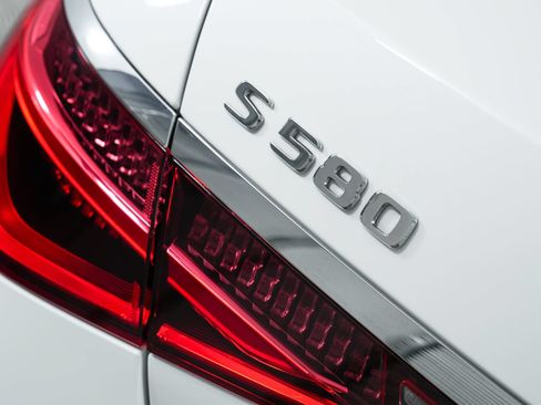 Used 2024 Mercedes-Benz S 580 4MATIC Sedan image 63
