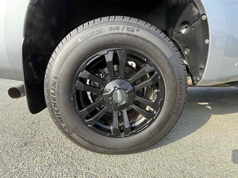 Used 2012 Toyota Tundra 4x4 Double Cab image 31