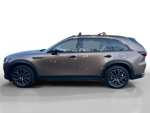 Certified 2025 MAZDA CX-70 Plug-In Hybrid w/ Premium Pkg image 2