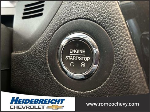 Used 2019 Ford Explorer XLT w/ Equipment Group 202A AWD/4WD image 29