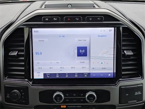 Certified 2022 Ford F250 Lariat w/ Black Appearance Package image 18