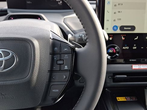 Used 2026 Toyota bZ XLE image 21