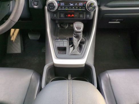 Used 2023 Toyota RAV4 XLE Premium image 19