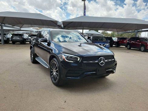 Used 2022 Mercedes-Benz GLC 300 4MATIC Coupe image 2
