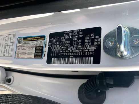 Used 2025 Kia Telluride S AWD/4WD image 34