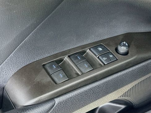 Used 2021 Toyota Camry LE FWD image 16