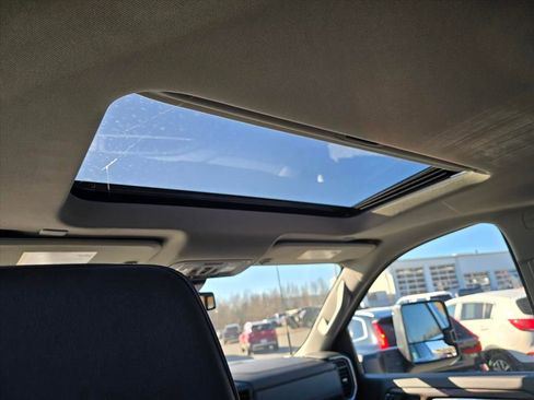 New 2026 GMC Sierra 2500 SLT w/ SLT Convenience Package image 7