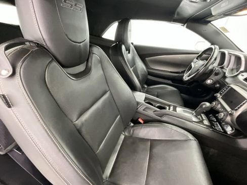 Used 2015 Chevrolet Camaro SS w/ RS Package image 13