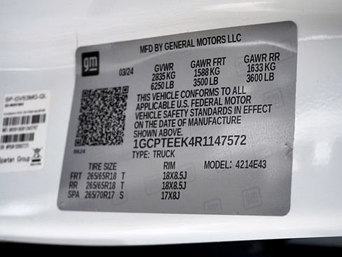 Used 2024 Chevrolet Colorado Trail Boss AWD/4WD image 34