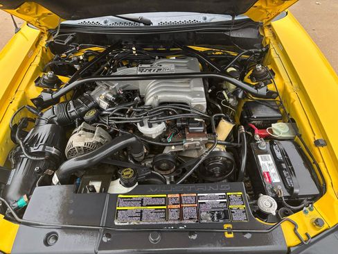 Used 1995 Ford Mustang GT RWD image 22