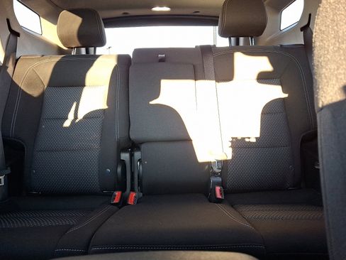 Used 2022 GMC Terrain SLE w/ Driver Convenience Package image 19