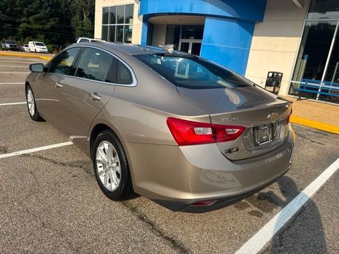 Used 2024 Chevrolet Malibu LT FWD image 4