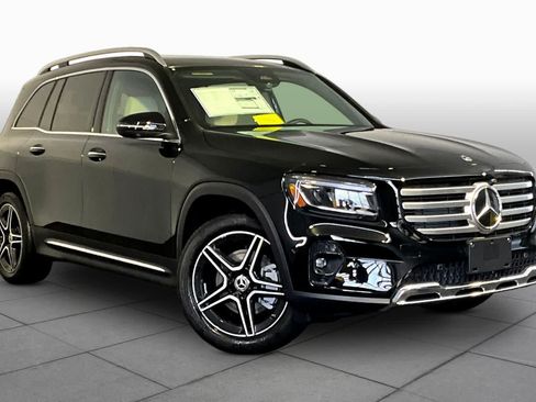New 2026 Mercedes-Benz GLB 250 4MATIC image 19