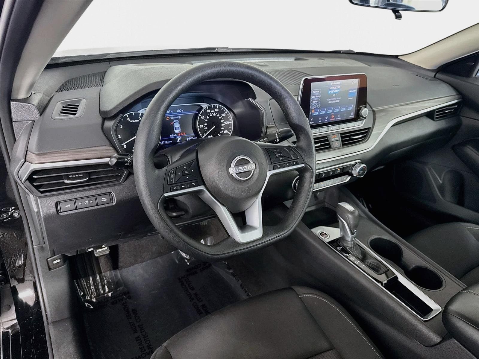 Certified 2025 Nissan Altima 2.5 SV FWD image 9