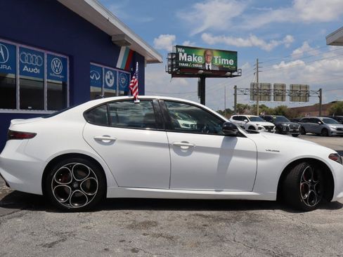 Used 2024 Alfa Romeo Giulia Veloce RWD image 4