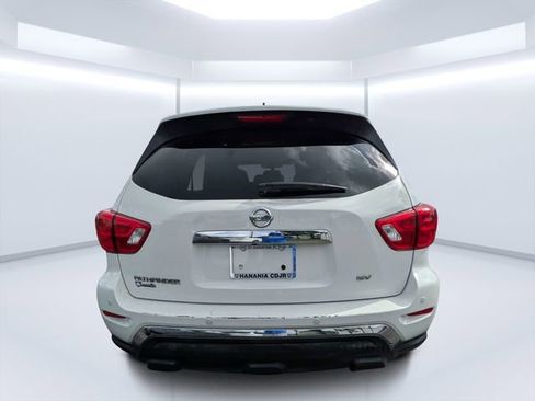 Used 2018 Nissan Pathfinder SV FWD image 4