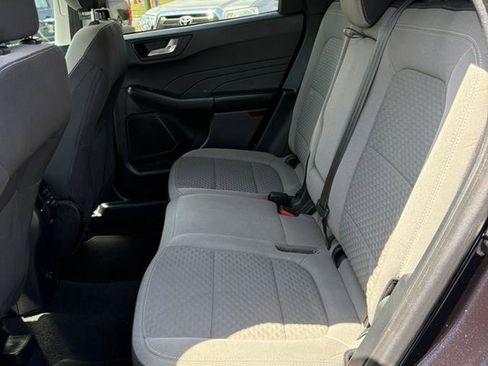 Used 2021 Ford Escape SE w/ SE Sport Appearance Package AWD/4WD image 11