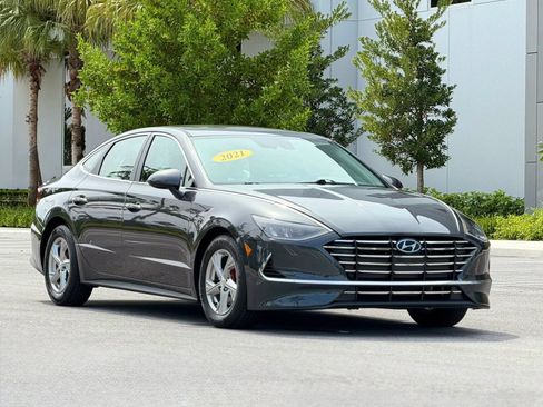 Used 2021 Hyundai Sonata SE FWD image 1