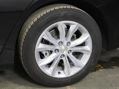 Used 2024 Chevrolet Malibu LT image 39