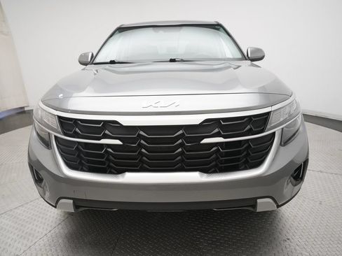Used 2024 Kia Seltos LX AWD/4WD image 21