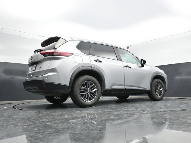 Used 2024 Nissan Rogue S AWD/4WD image 54