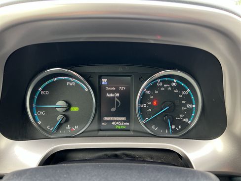 Used 2018 Toyota RAV4 Limited AWD/4WD image 13