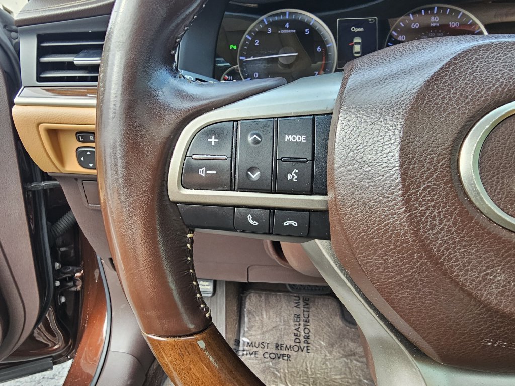 Used 2016 Lexus ES 350 w/ Premium Package w/Wood Trim FWD image 25