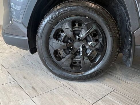 Used 2020 Toyota RAV4 LE w/ All Weather Liner Package AWD/4WD image 12