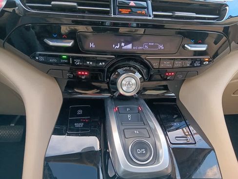 Used 2023 Acura MDX SH-AWD w/ Technology Package image 28