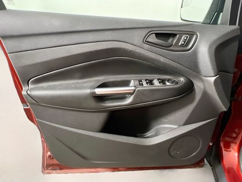 Used 2016 Ford Escape S FWD image 28