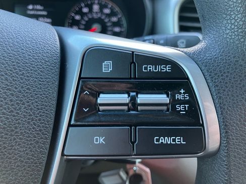 Used 2019 Kia Sorento FWD V6 image 23