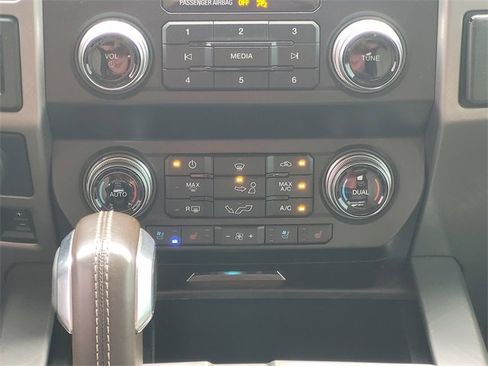 Used 2020 Ford F150 Limited w/ Trailer Tow Package image 14