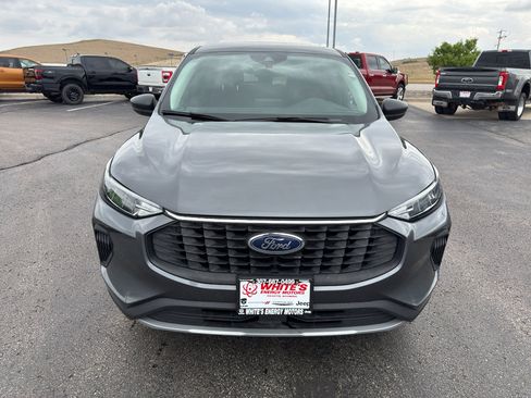 Used 2025 Ford Escape Active AWD/4WD image 2