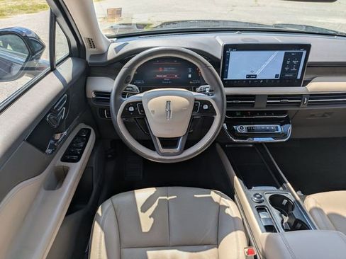 Used 2023 Lincoln Corsair Reserve AWD/4WD image 30