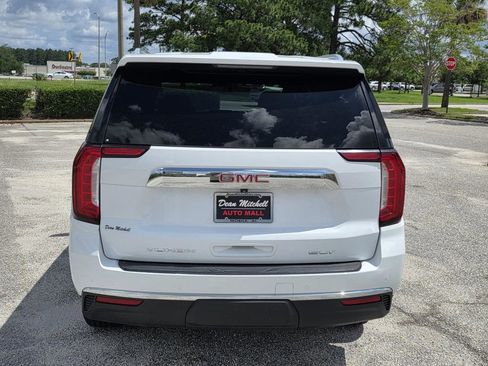 Used 2022 GMC Yukon XL SLT RWD image 3