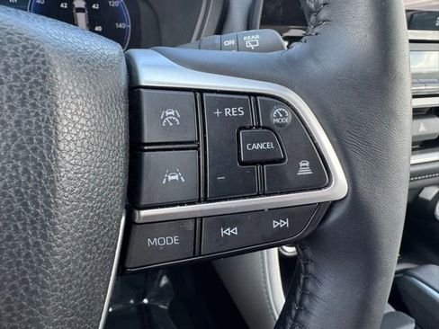 Certified 2025 Toyota Grand Highlander AWD image 34