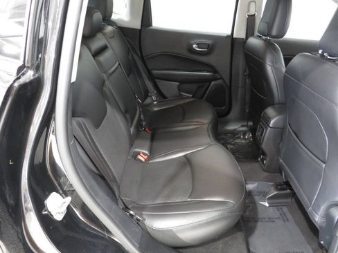Used 2019 Jeep Compass Latitude AWD/4WD image 10