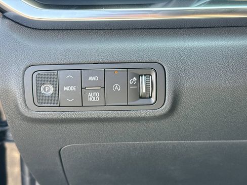 New 2027 GMC Terrain Elevation w/ Technology Package II AWD/4WD image 18