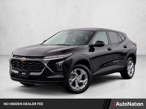 Certified 2024 Chevrolet Trax LS w/ LS Convenience Package FWD image 1